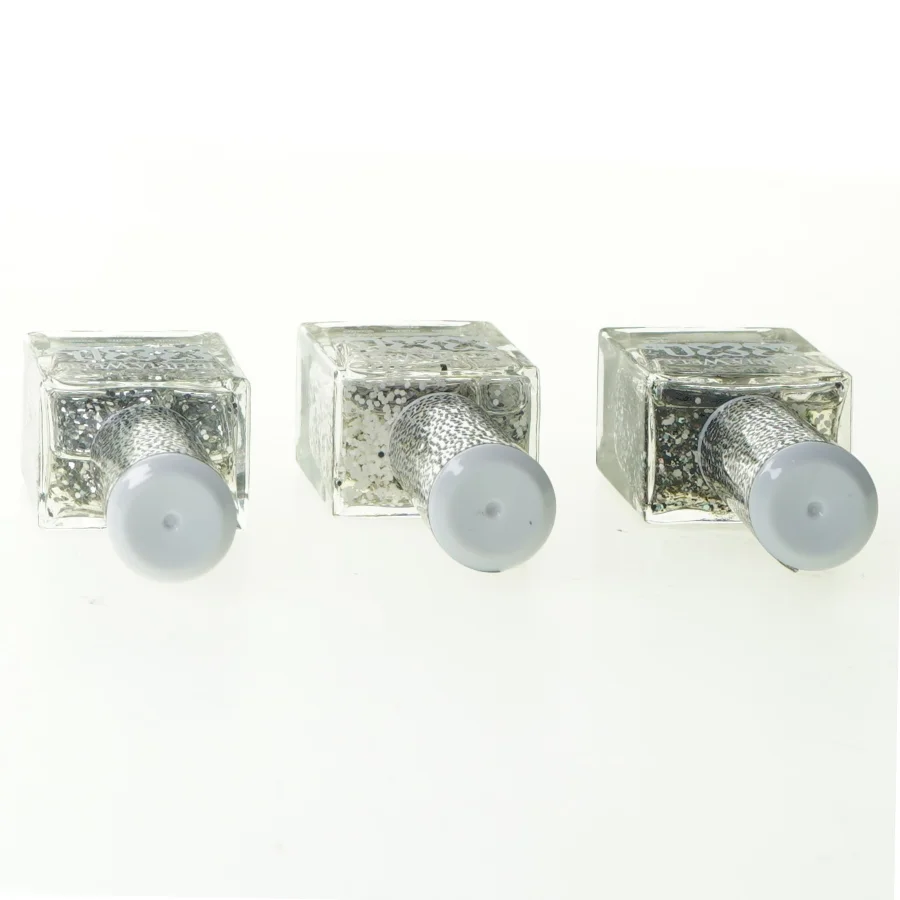 Neglelak med sølvglimmer fra Leticia Well (str. 8 x 4 cm)