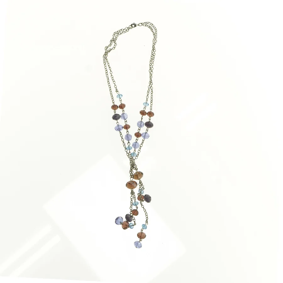 Halskæde med klare facetslebne glasperler i blå og lilla nuancer  (str. 45 cm)