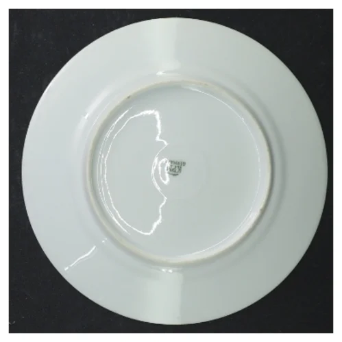 Porcelænstallerkener med guldkant