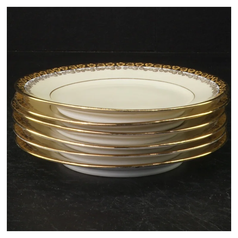 Porcelænstallerkener med guldkant