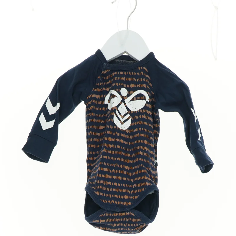 Bodystocking fra Hummel (str. 62 cm)