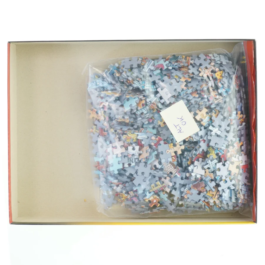 Wasgij Original Puzzle 3: Full Monty Fever fra Jumbo