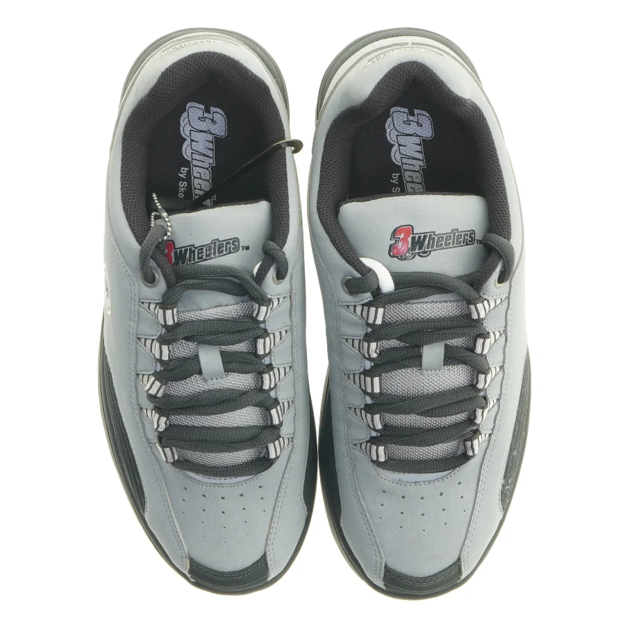 Rullesko med hjul fra Skechers (str. 42,5 )