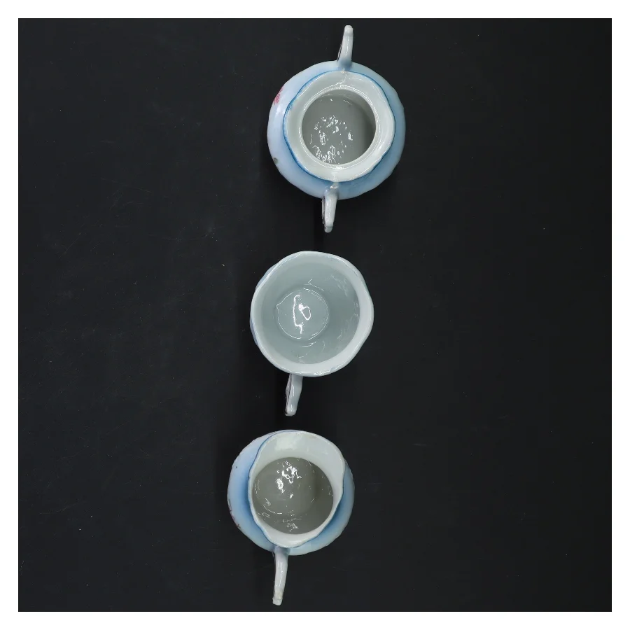 Porcelæns kaffestel med blomstertryk (str. 9,5x5&7x6&8x8 cm)