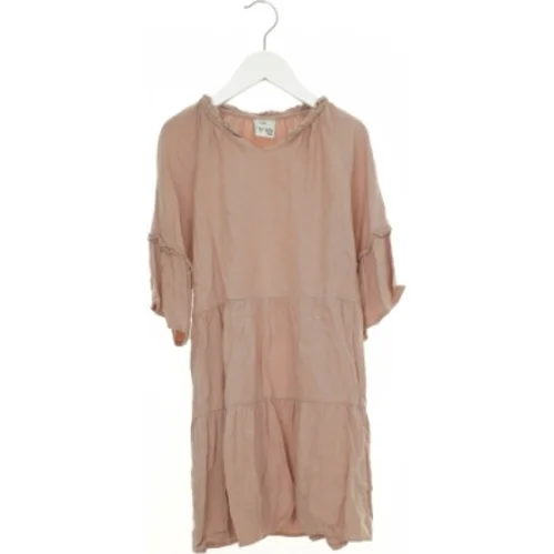 Kjole fra VRS (str. 140 cm)