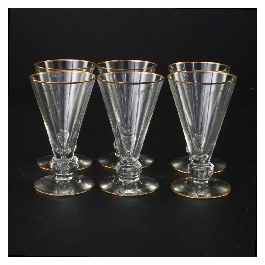 Vintageglas med guldkant (str. 10 x 6 cm)