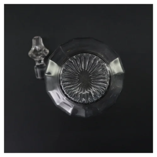 Glaskarafflel med låg