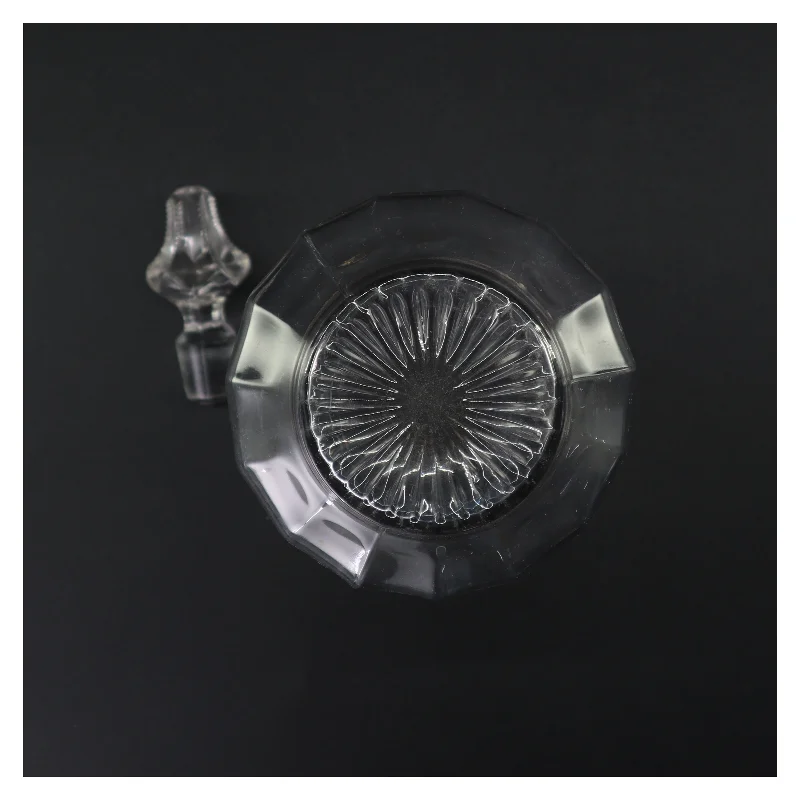 Glaskarafflel med låg