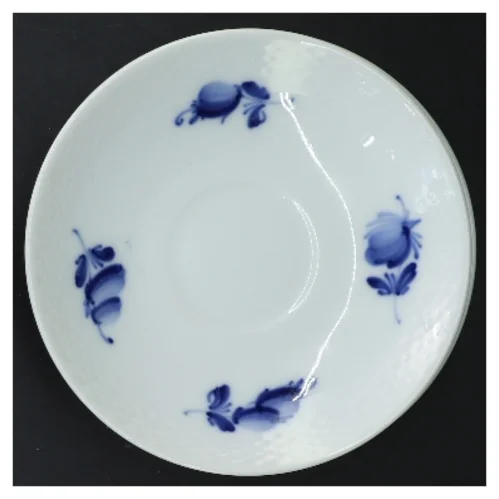 Blå blomst underkopper fra Royal Copenhagen (str. 4 stk Ø 14,5 cm)