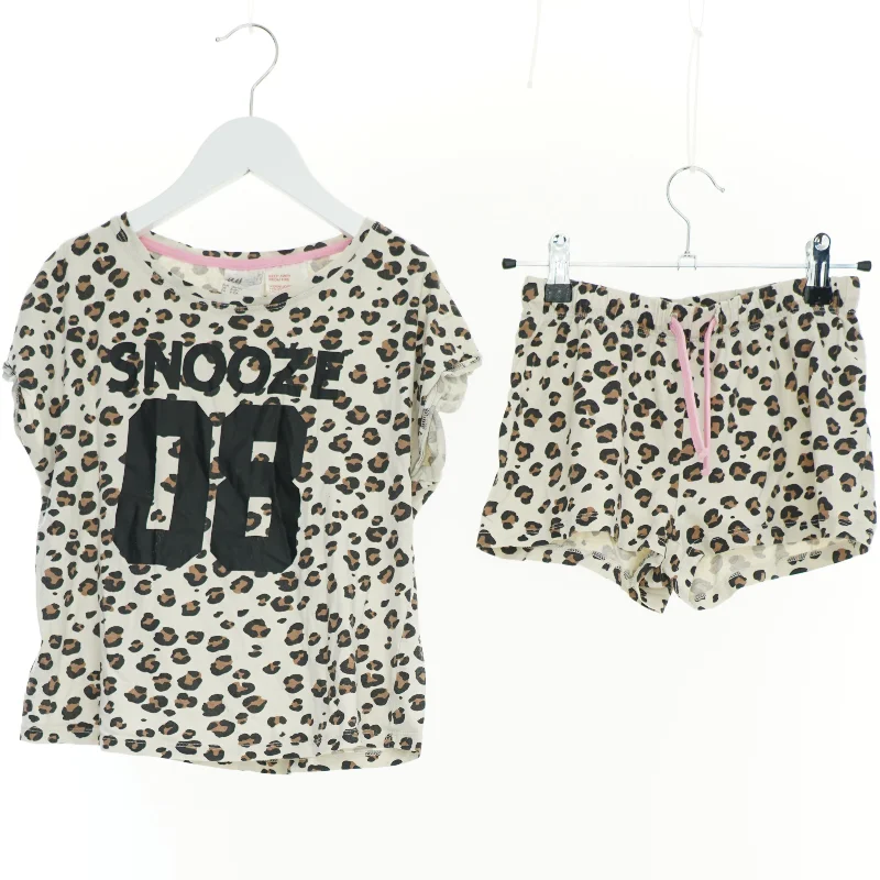 Sæt, t-shirt og shorts fra H&M (str. 140 cm)