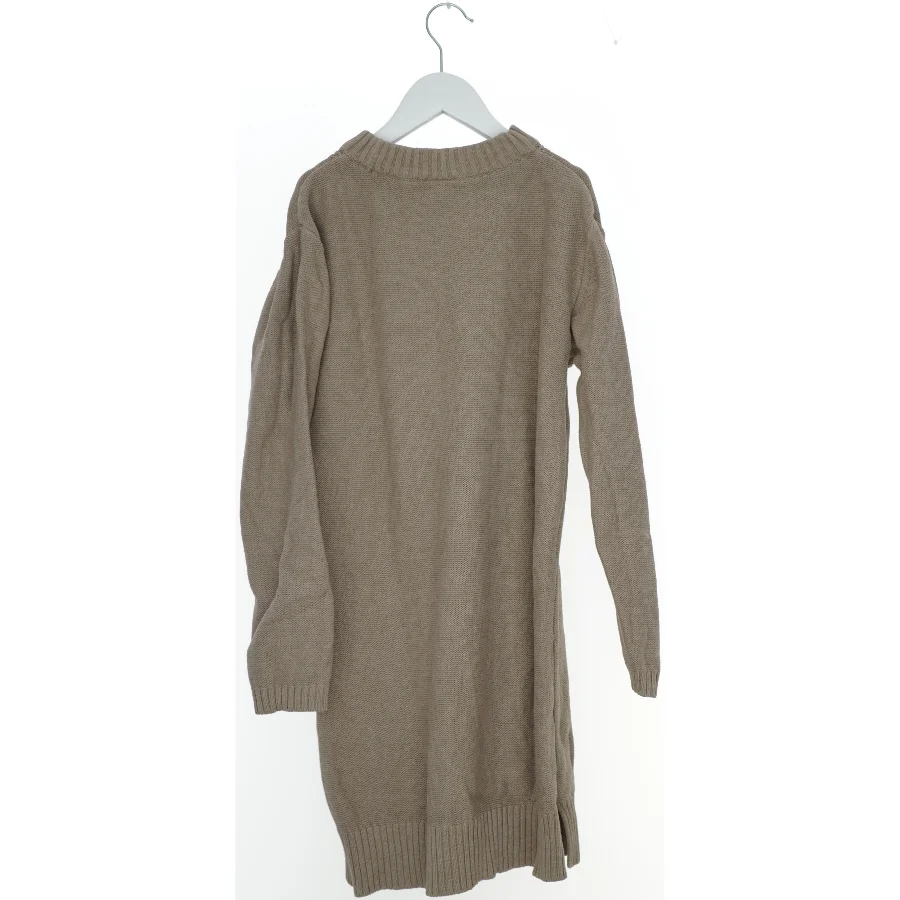 Lang strikket sweater fra Pomp de Lux (str. 152)
