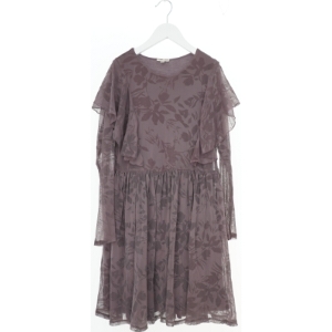 Langærmet kjole med blomster mønster fra Pomp de Lux (str. 152)