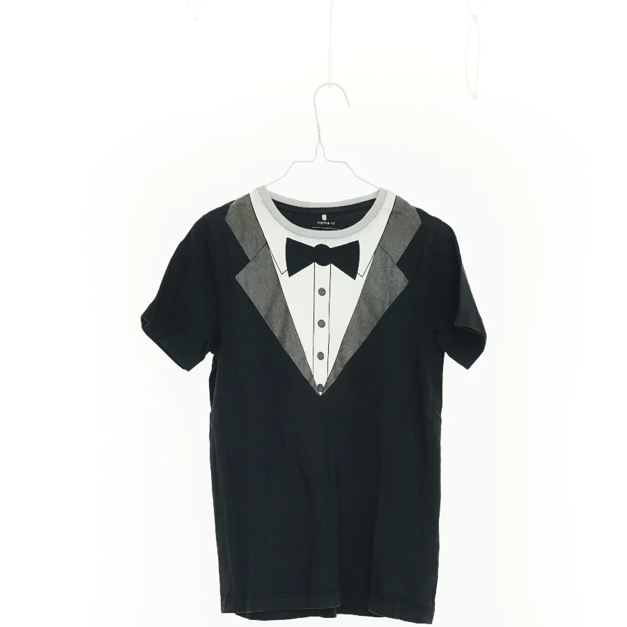 T-Shirt fra Name It (str. 140 cm)