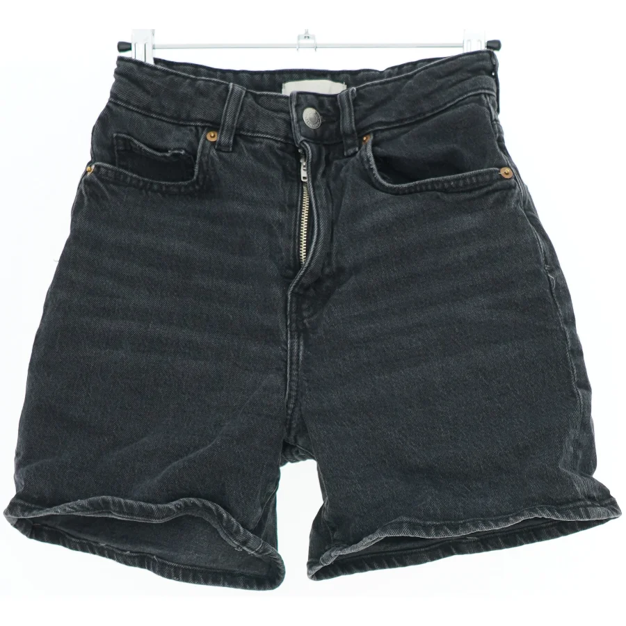Sort jeansshorts fra H&M (str. 140)