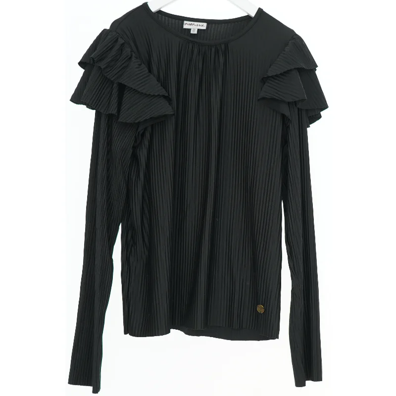 Sort bluse med flæse fra Pomp de Lux (str. 152)
