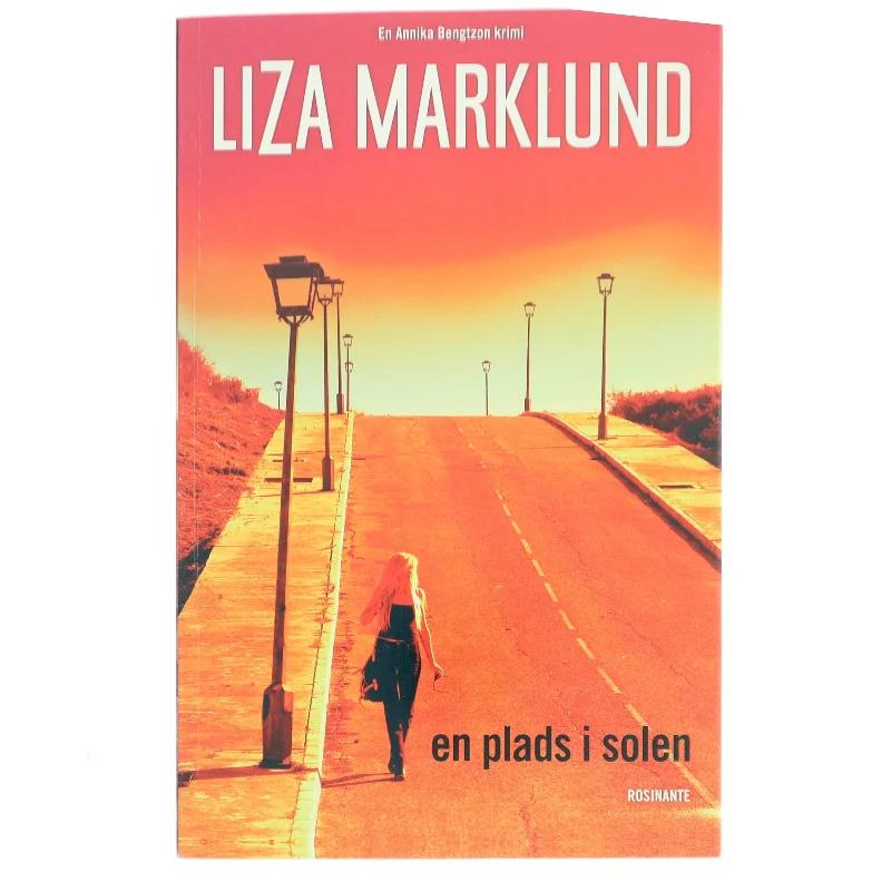 En Plads I Solen af Liza Marklund (Bog)