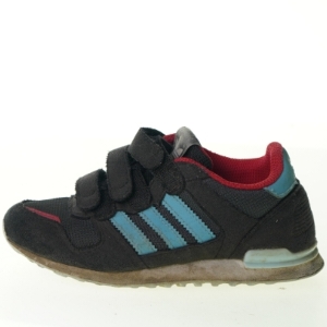 Sko fra Adidas (str. 22 cm)