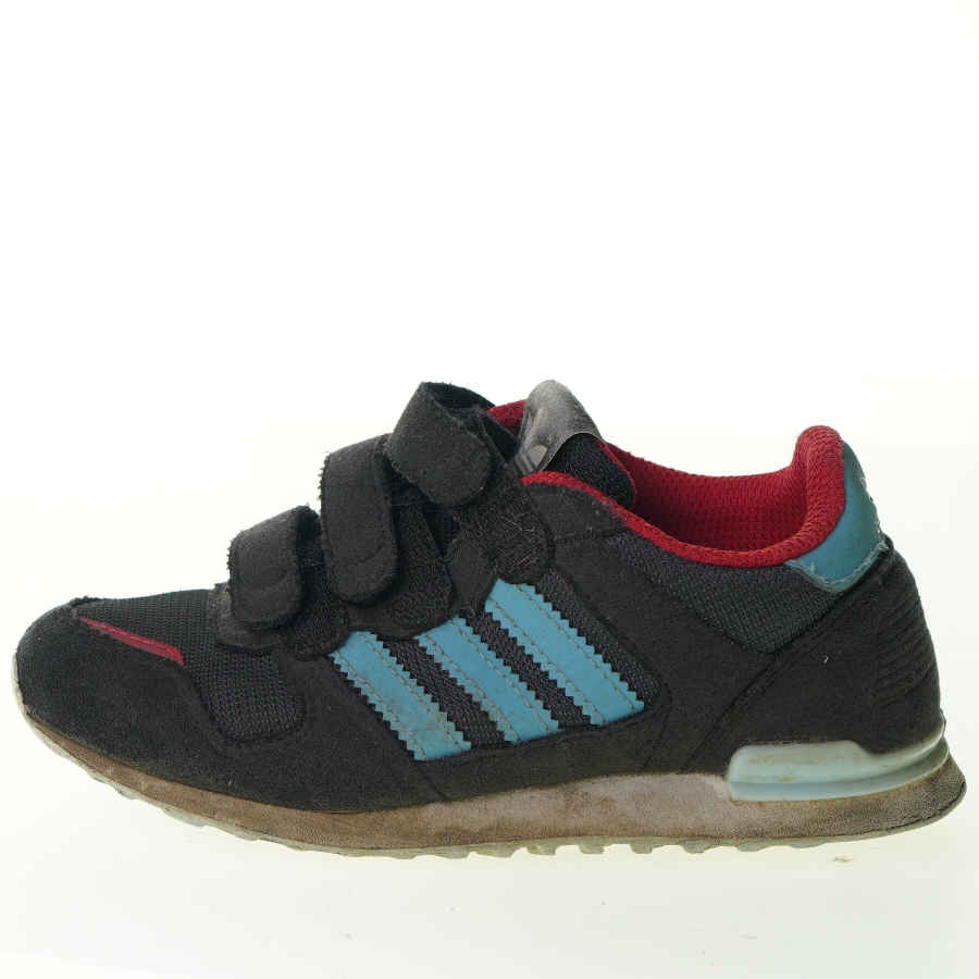 Sko fra Adidas (str. 22 cm)