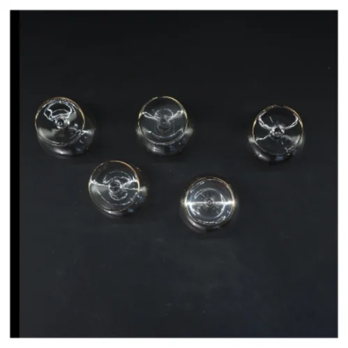 Klassiske glas med guldkant (str. 5 styk. ø. 4,5 cm. længde, 8,5 cm)