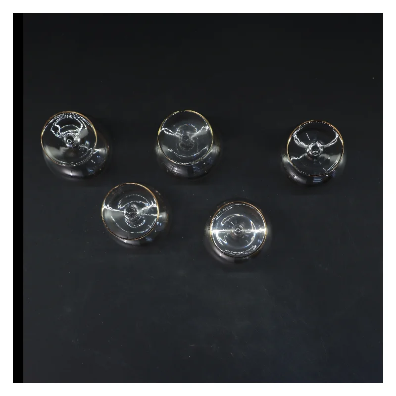 Klassiske glas med guldkant (str. 5 styk. ø. 4,5 cm. længde, 8,5 cm)