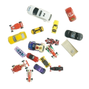 Blandet samling af legetøjsbiler (str. 7 x 3 cm til 14 x 5,5 cm)