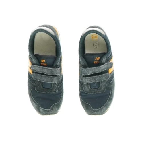 Sneakers med velcro fra New Balance (str. 35)