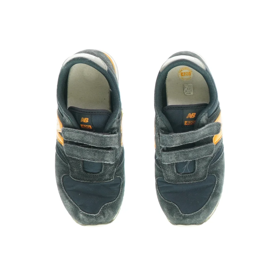Sneakers med velcro fra New Balance (str. 35)