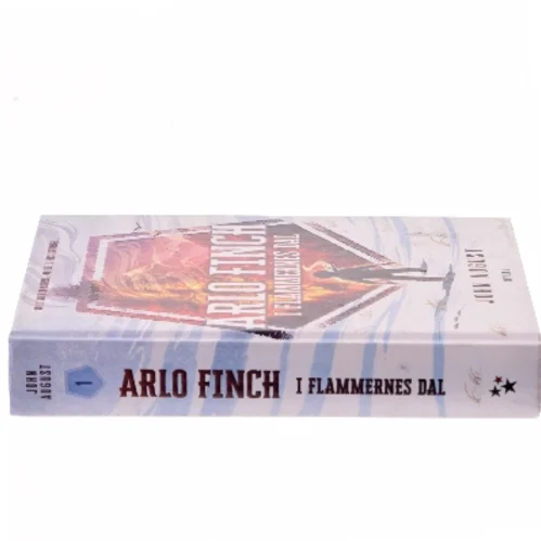 Arlo Finch i flammernes dal af John August (Bog)