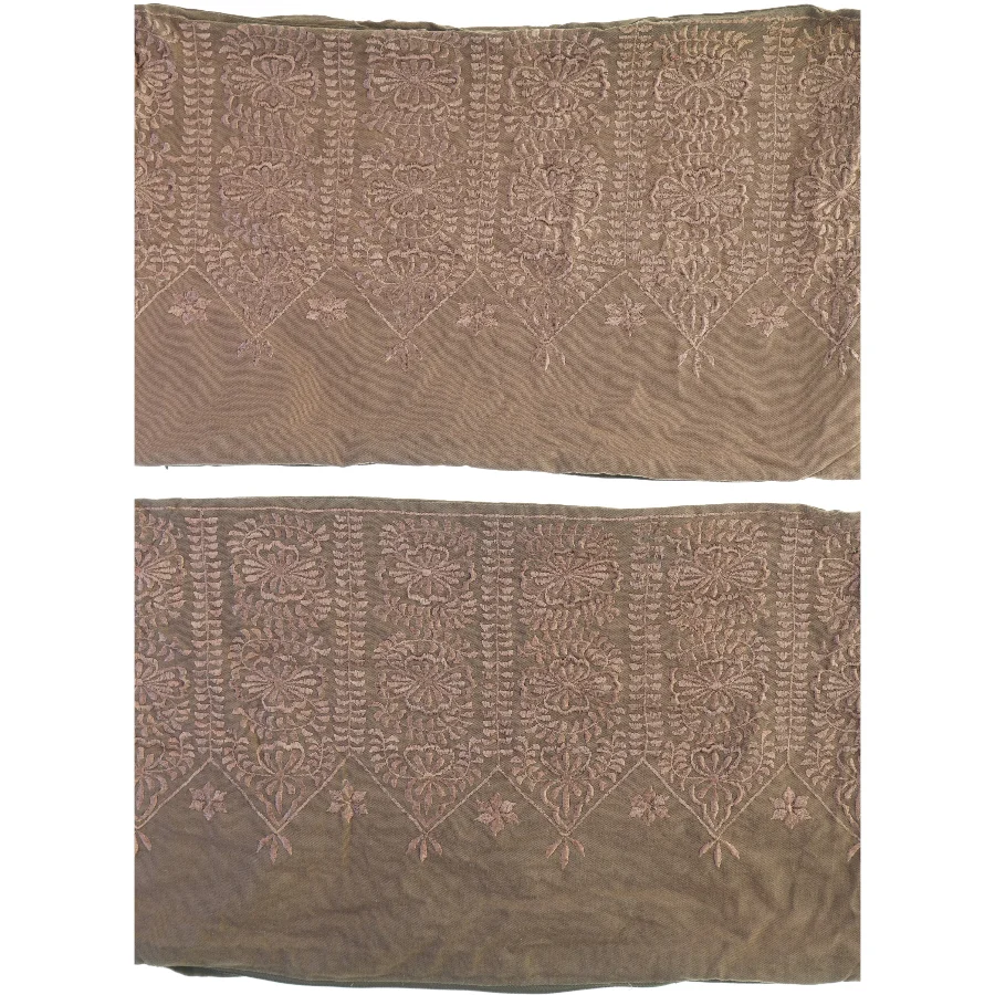 Broderet sengetæppe fra Home (str. 60. x 36 cm)