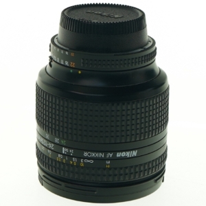 Nikon Zoom Objektiv 24-120 mm / 1:3,5-5,6 fra Nikon (str. Længde 10 cm ø 7,5 cm)