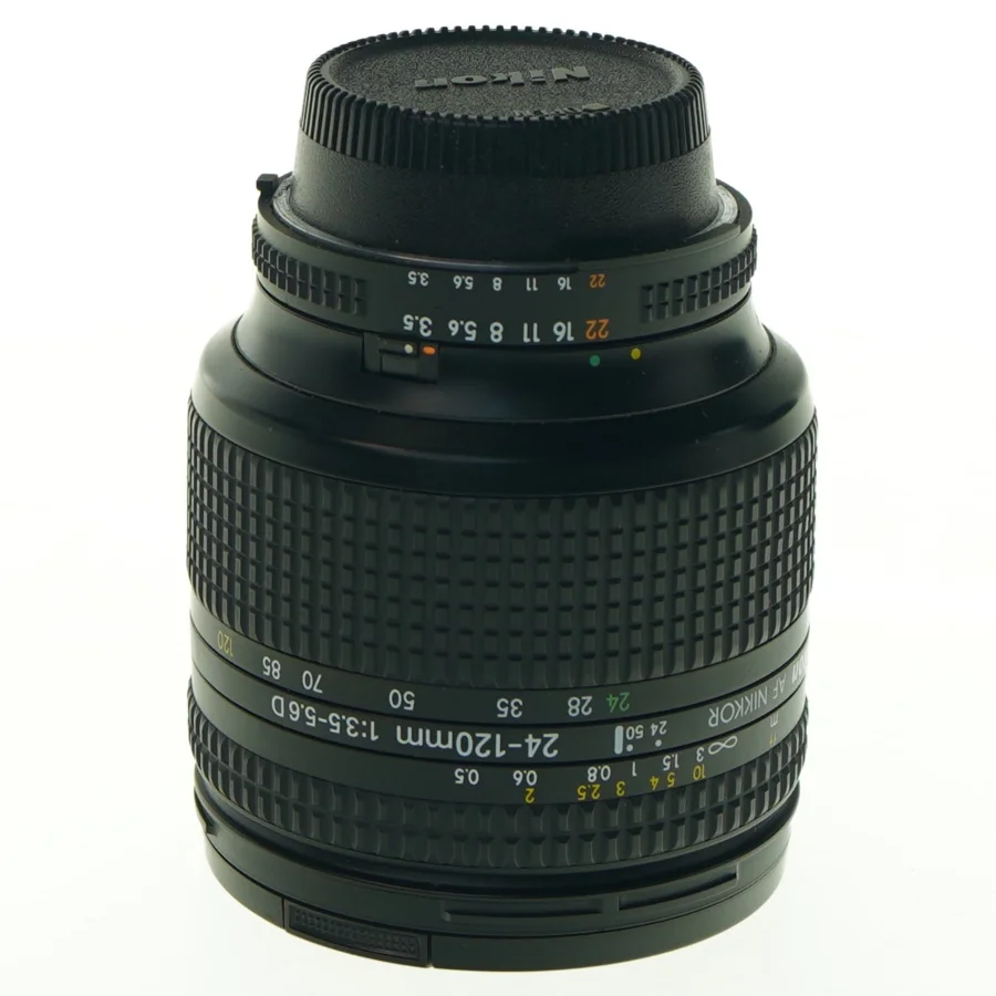 Nikon Zoom Objektiv 24-120 mm / 1:3,5-5,6 fra Nikon (str. Længde 10 cm ø 7,5 cm)