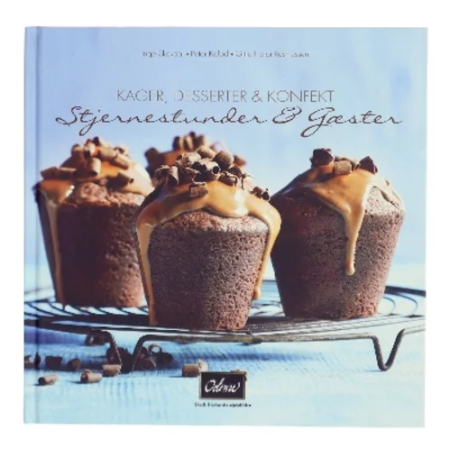 Kager, Desserter & Konfekt: Stjernestunder & Gæster af Inge Skovdal (Bog)