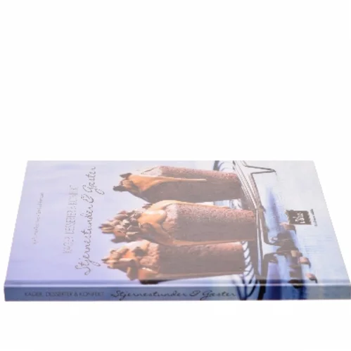 Kager, Desserter & Konfekt: Stjernestunder & Gæster af Inge Skovdal (Bog)