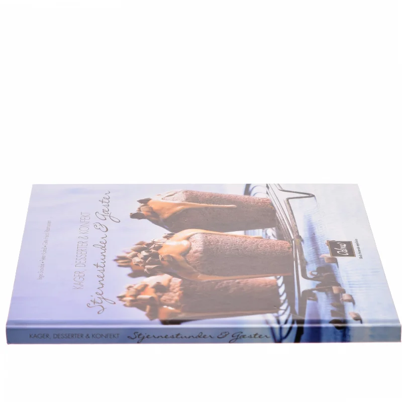 Kager, Desserter & Konfekt: Stjernestunder & Gæster af Inge Skovdal (Bog)