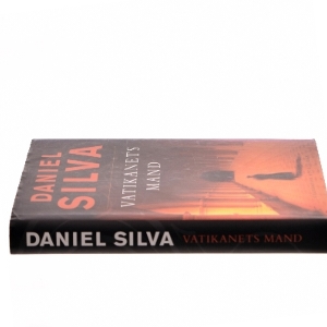 Vatikanets mand af Daniel Silva (Bog)