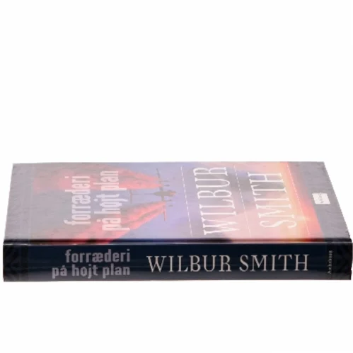 Forræderi på højt plan af Wilbur A. Smith (Bog)