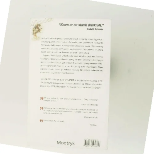 Luftkastellet Der Blev Spraengt (af Stieg Larsson) [Imported] [Paperback] (Danish) (Millennium, 3. Bind) af Stieg Larsson (Bog)