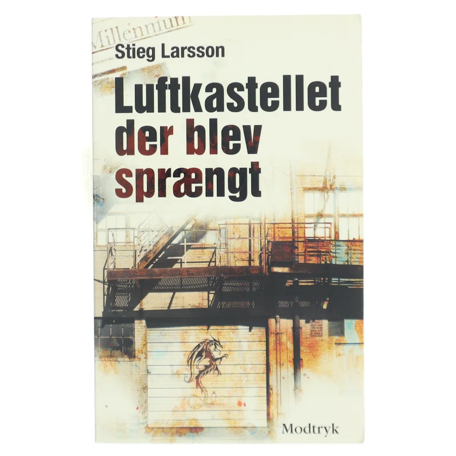 Luftkastellet Der Blev Spraengt (af Stieg Larsson) [Imported] [Paperback] (Danish) (Millennium, 3. Bind) af Stieg Larsson (Bog)