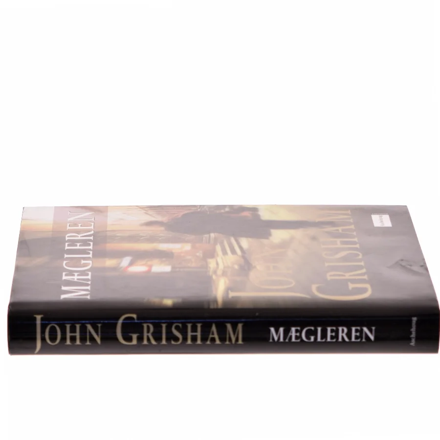 Mægleren af John Grisham (Bog)