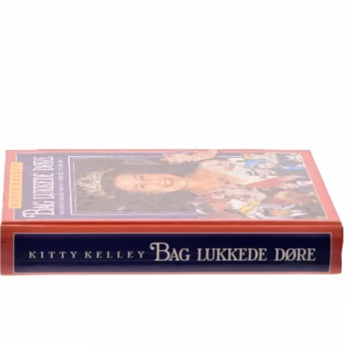 Bag lukkede døre : den fulde sandhed om den engelske kongefamilie af Kitty Kelley (Bog)