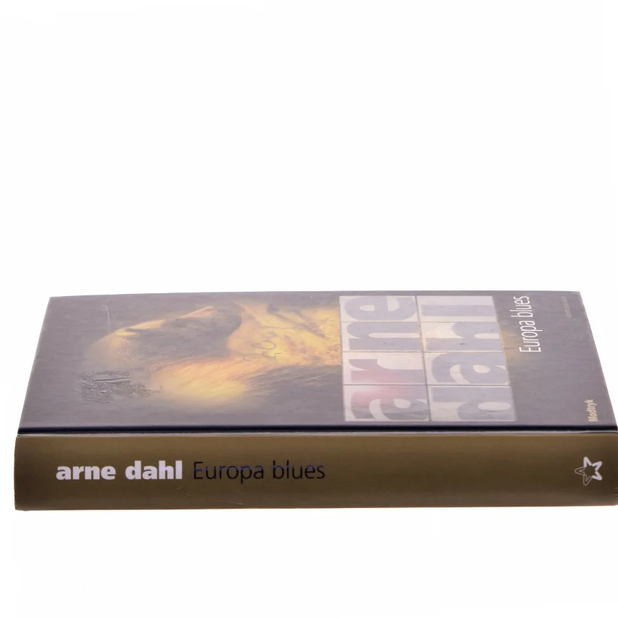 Europa blues af Arne Dahl (f. 1963) (Bog)