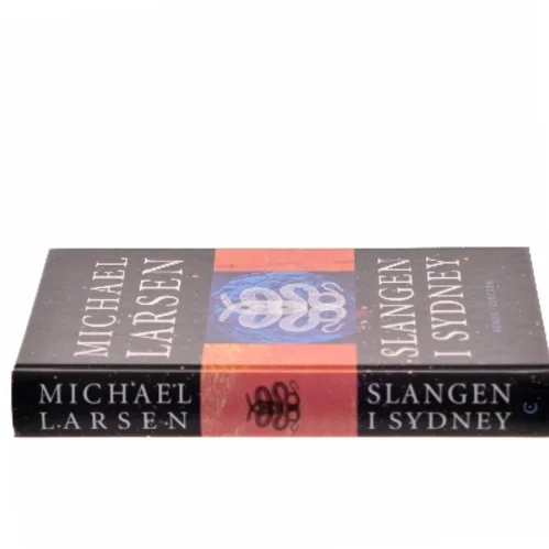 Slangen i Sydney : roman af Michael Larsen (f. 1961) (Bog)