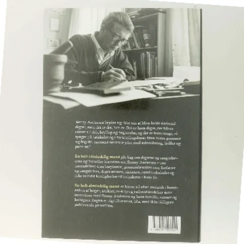 En helt almindelig mand : historien om Benny Andersen af Ole Sønnichsen (Bog)