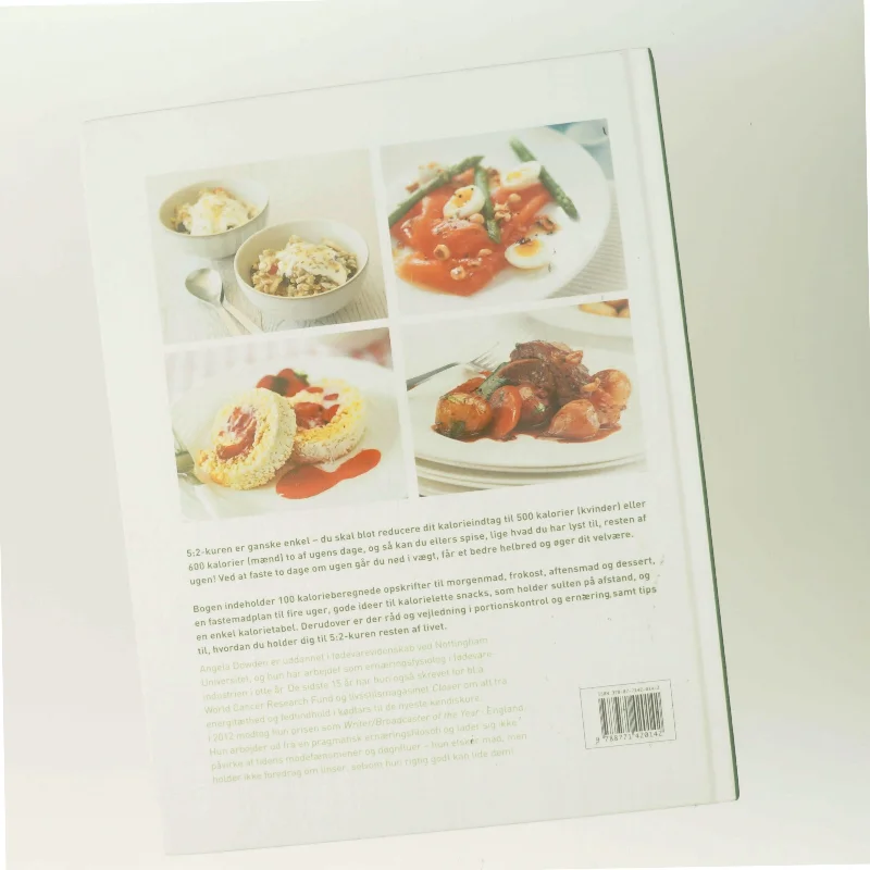 5:2 kogebogen : lækre opskrifter på måltider med 100, 200 eller 300 kalorier af Angela Dowden (Bog)