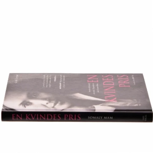 En kvindes pris af Somaly Mam (Bog)