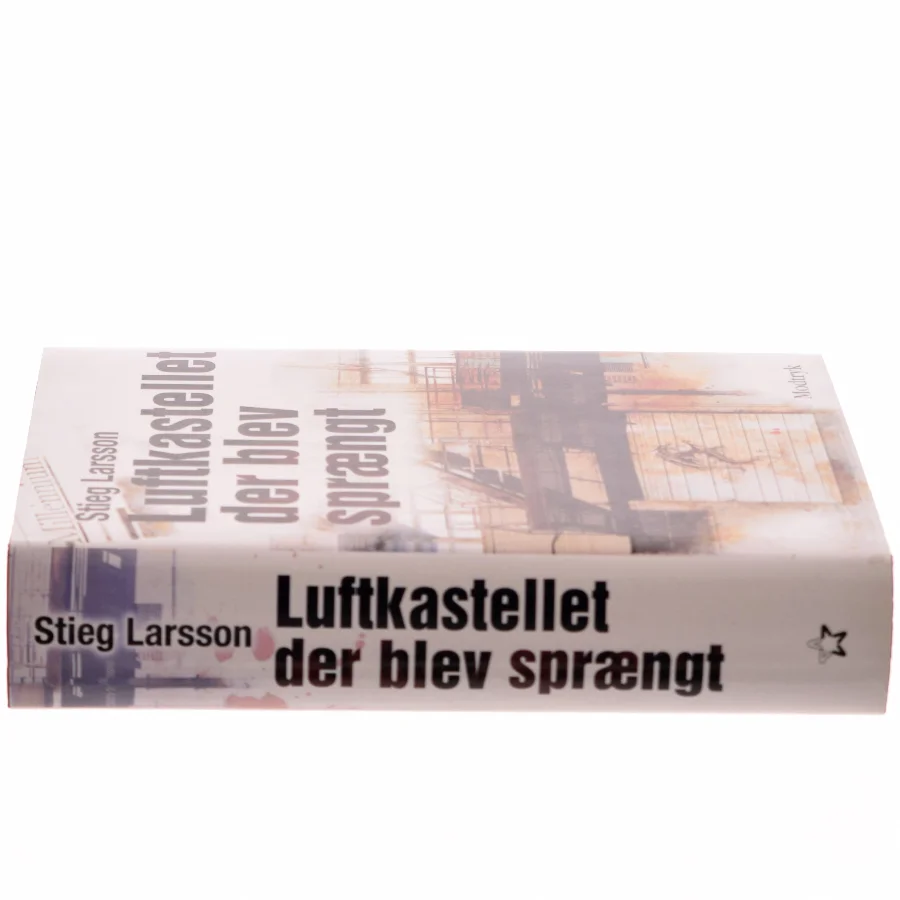 Luftkastelletderblevsprngt Stir up a Hornets' Nest of Girl. Shi Dige Larsen. the Danish Original. Hardcover](chinese Edition) af Stieg Larsson (Bog)