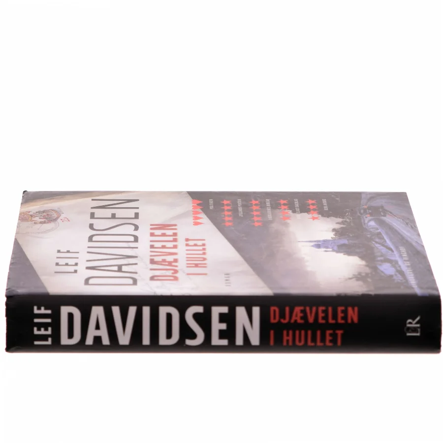 Djævelen i hullet af Leif Davidsen (Bog)