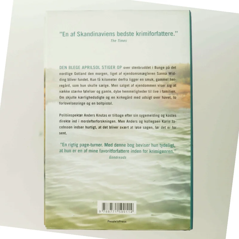 Den du elsker : kriminalroman af Mari Jungstedt (Bog)