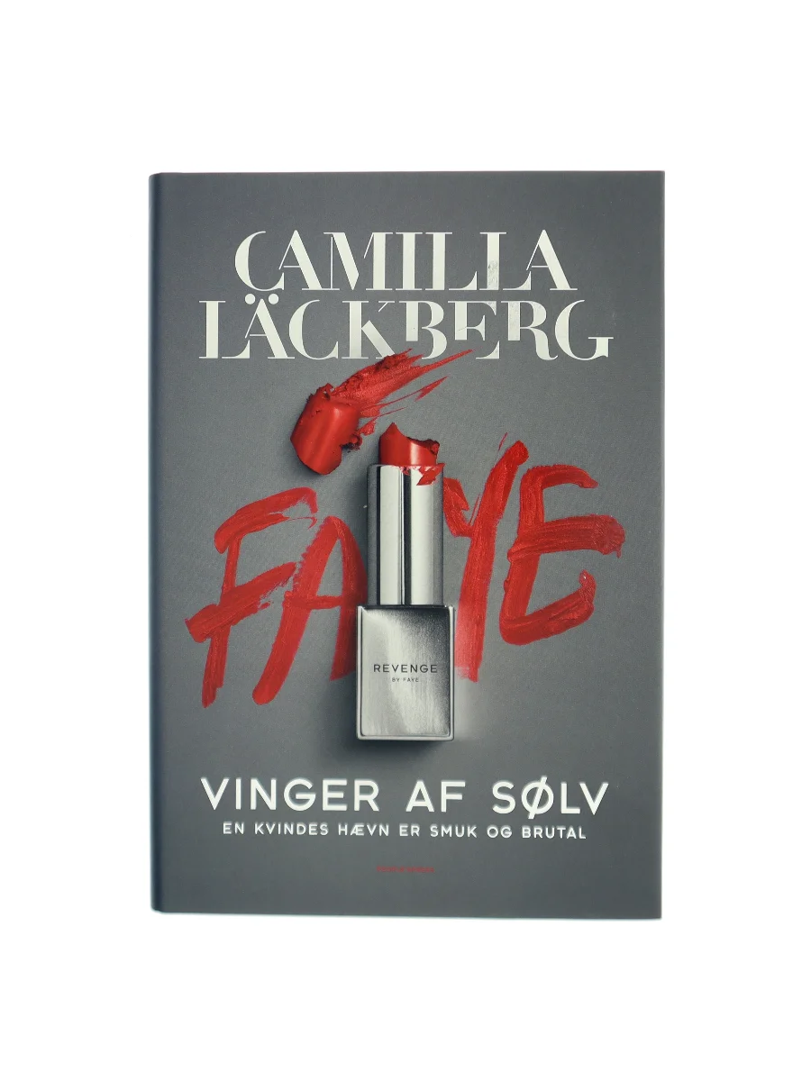 Forsiden af Vinger af sølv (Vingar av silver) af Camilla Läckberg