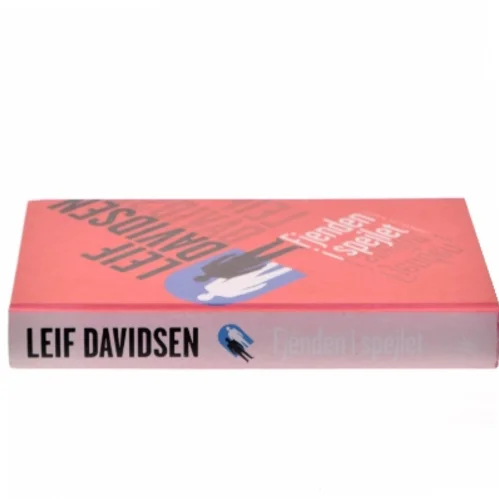 Fjenden i spejlet af Leif Davidsen (Bog)